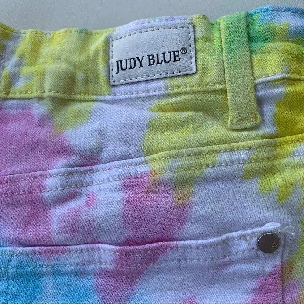 Judy Blue Shorts Tie Dye Rainbow Women XL Stretch Denim Fray Cut-Off Colorful